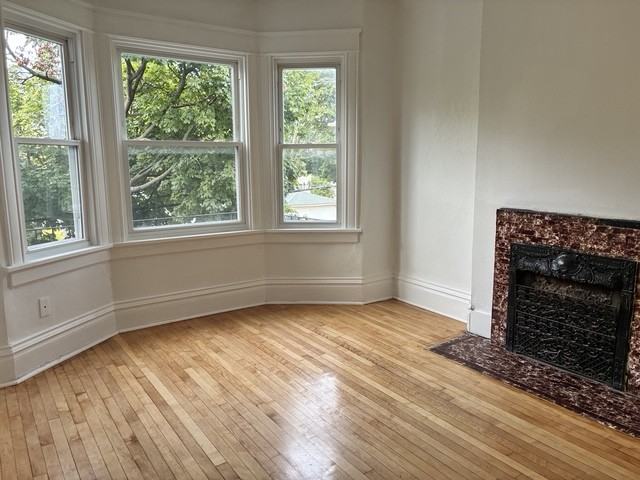 623 W Clarke St #2 - Photo 6 of 6