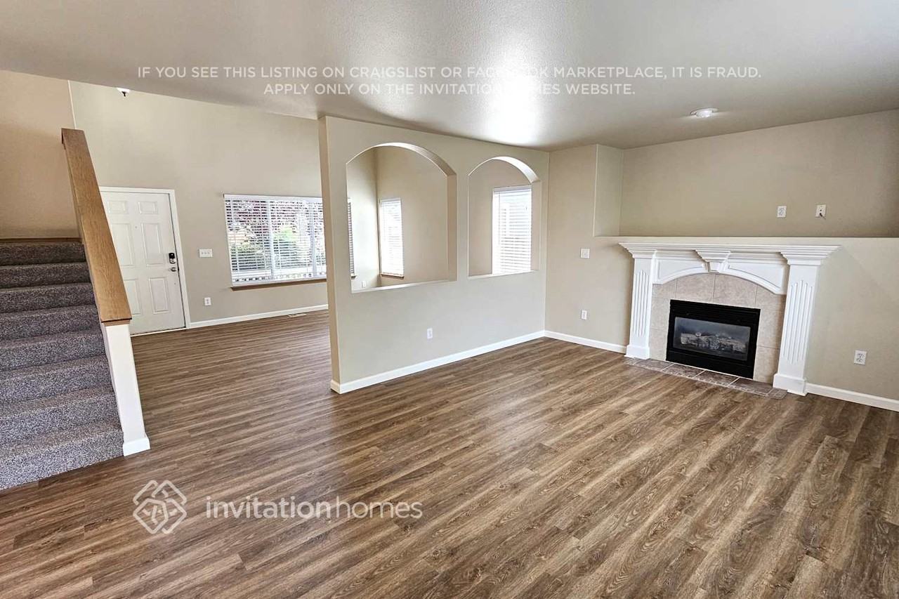 18402 28th Ave E - Photo 5 of 21
