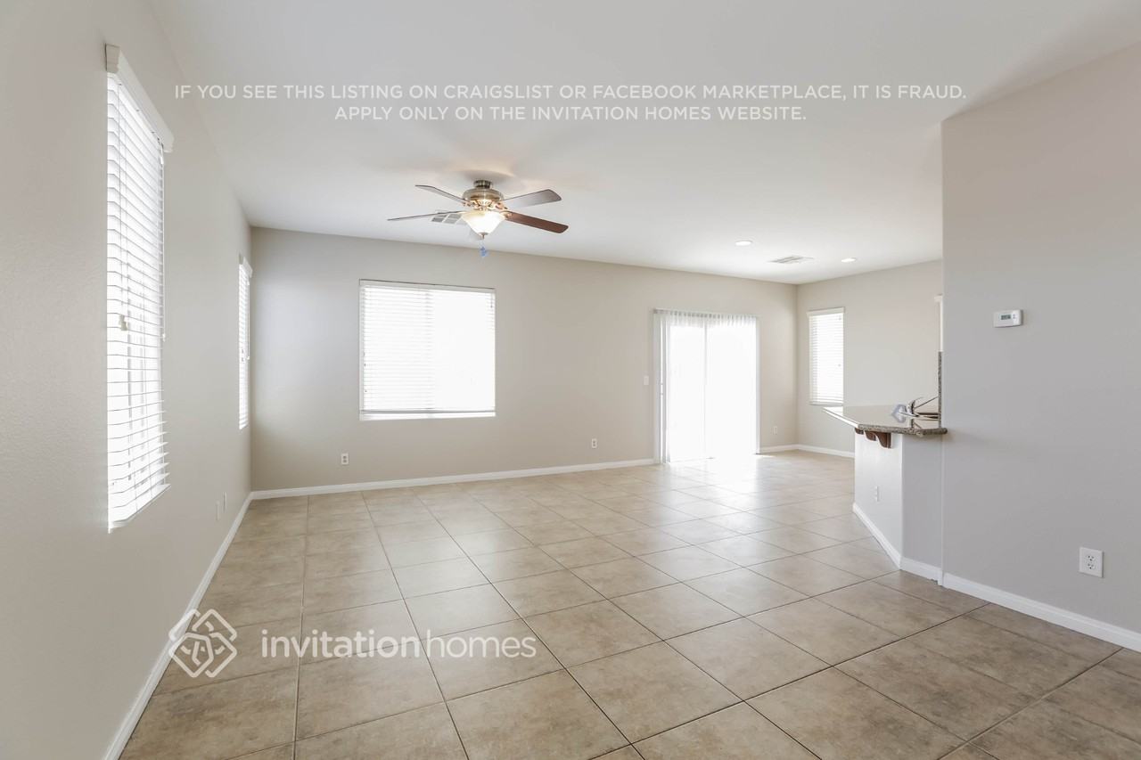 9457 Stills Way - Photo 3 of 16