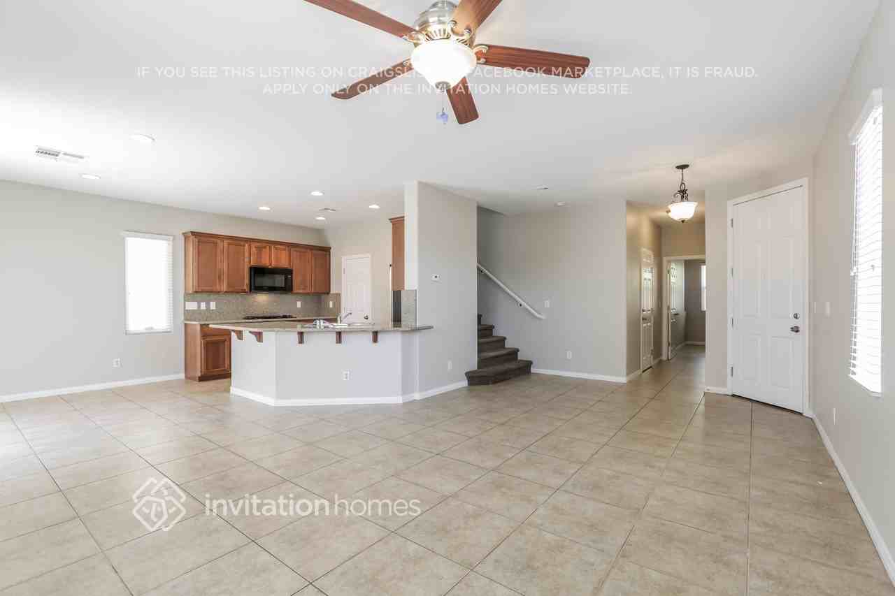 9457 Stills Way - Photo 4 of 16
