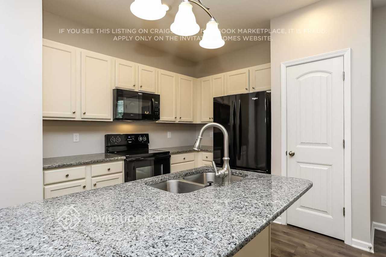 162 Crawford Pkwy - Photo 6 of 15