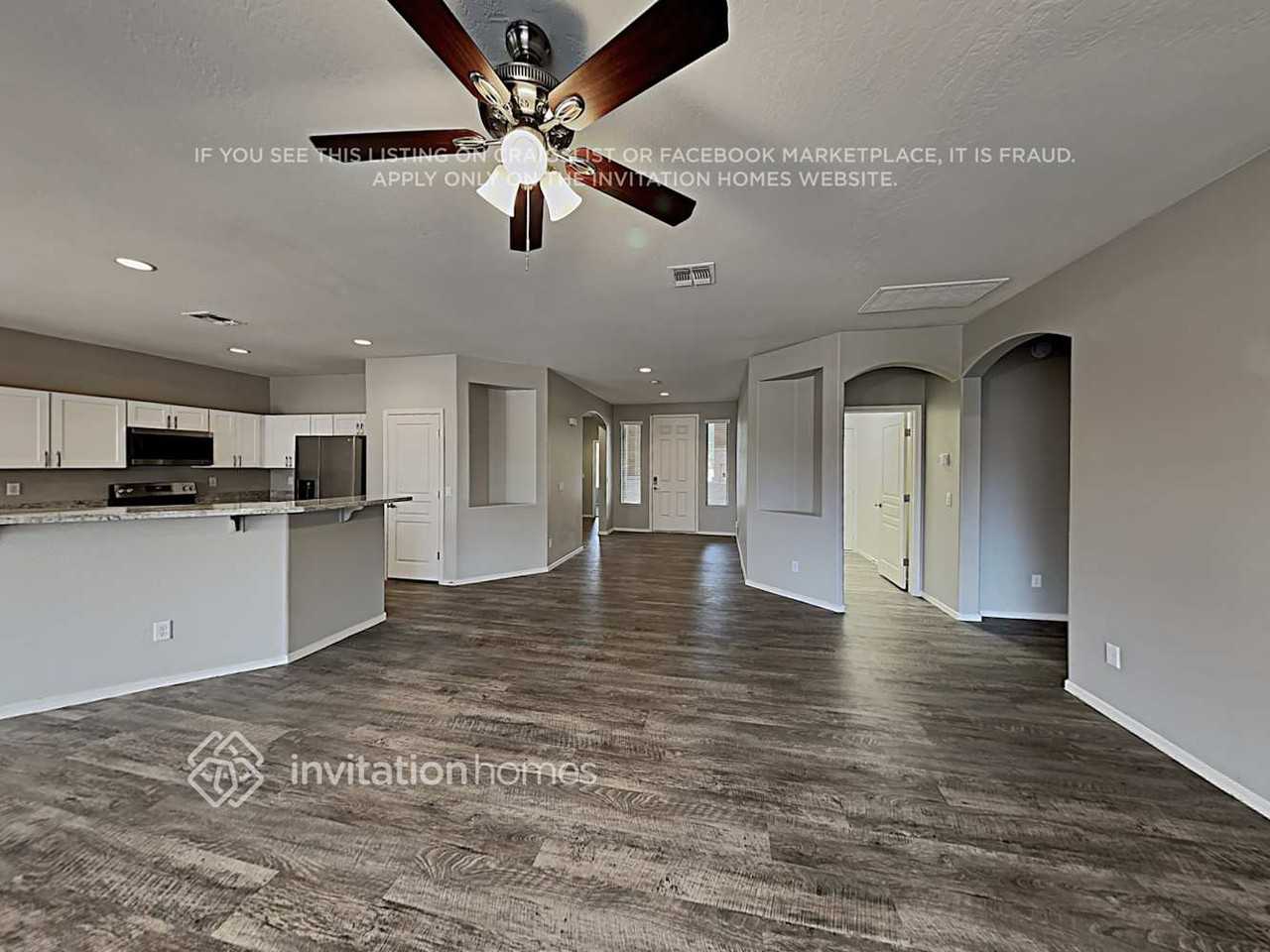 2425 W Ellis St - Photo 5 of 18