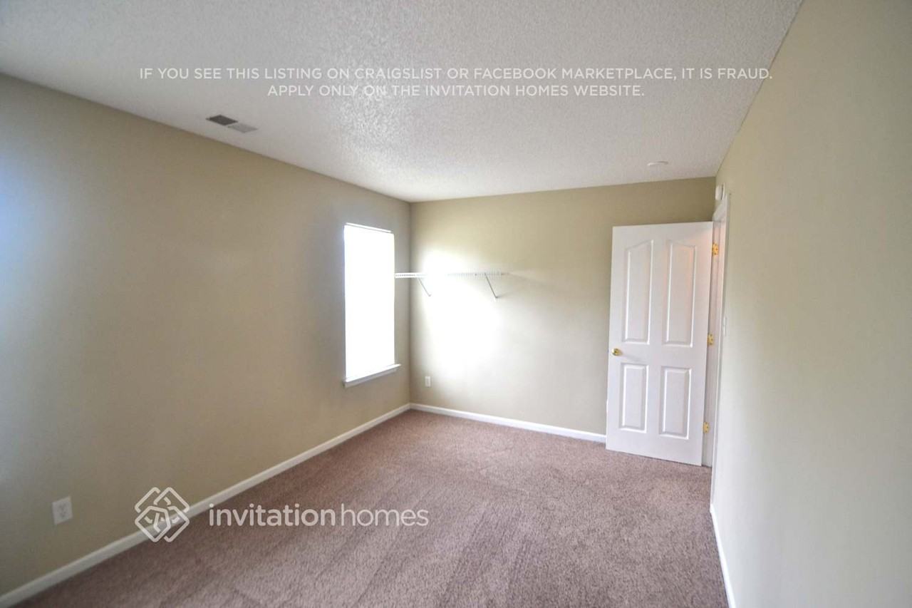 1013 Salmon River Dr - Photo 7 of 11
