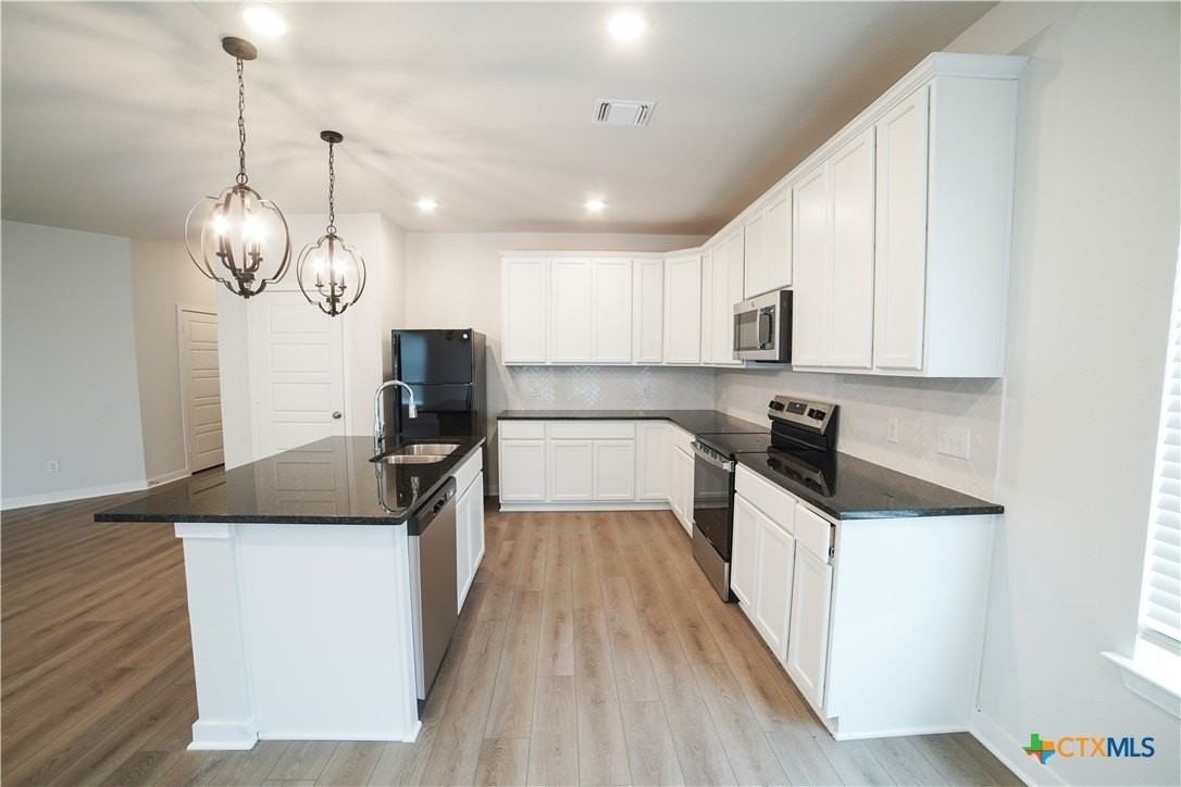 5109 Pollack Ln - Photo 6 of 28