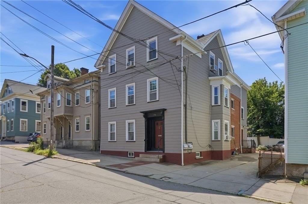179 Transit St #2 - Photo 4 of 27