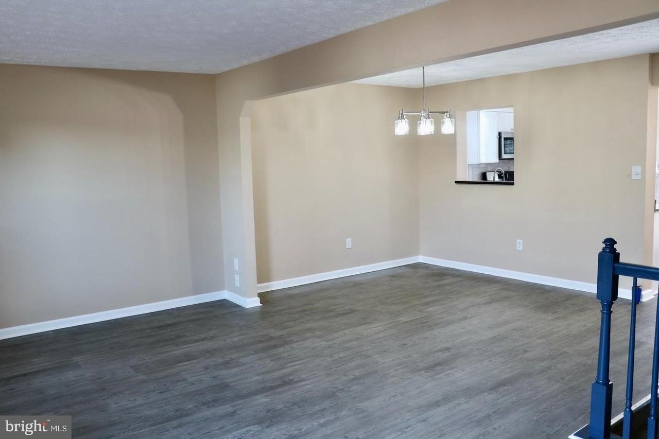 700 Dayspring Dr - Photo 5 of 17