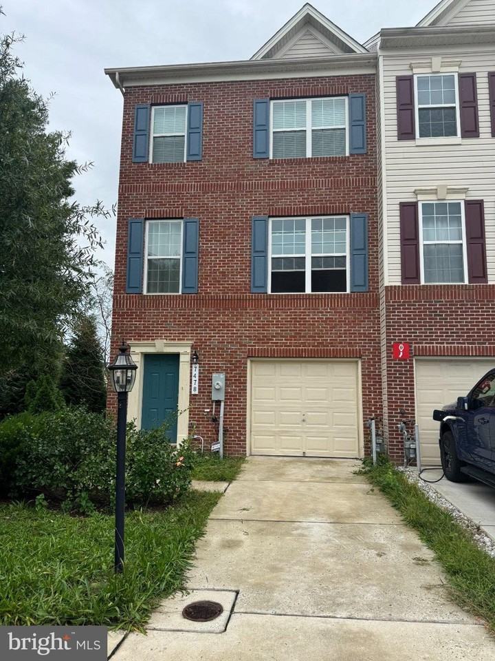 7478 Tanyard Knoll Ln