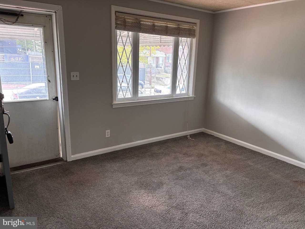 1723 Malvern St - Photo 2 of 13