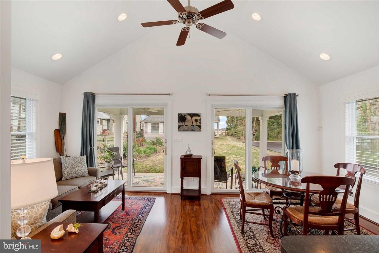 1711 Wilson Point Rd - Photo 5 of 15