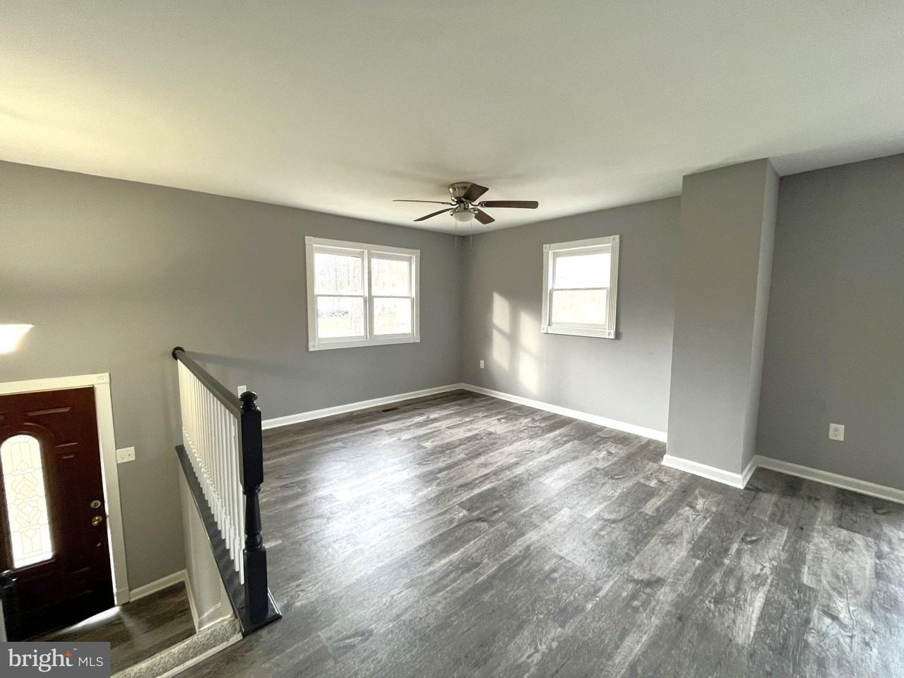 2015 Walnut Rd - Photo 6 of 20