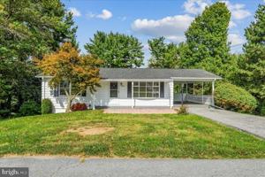 featured image of 809 E D St
