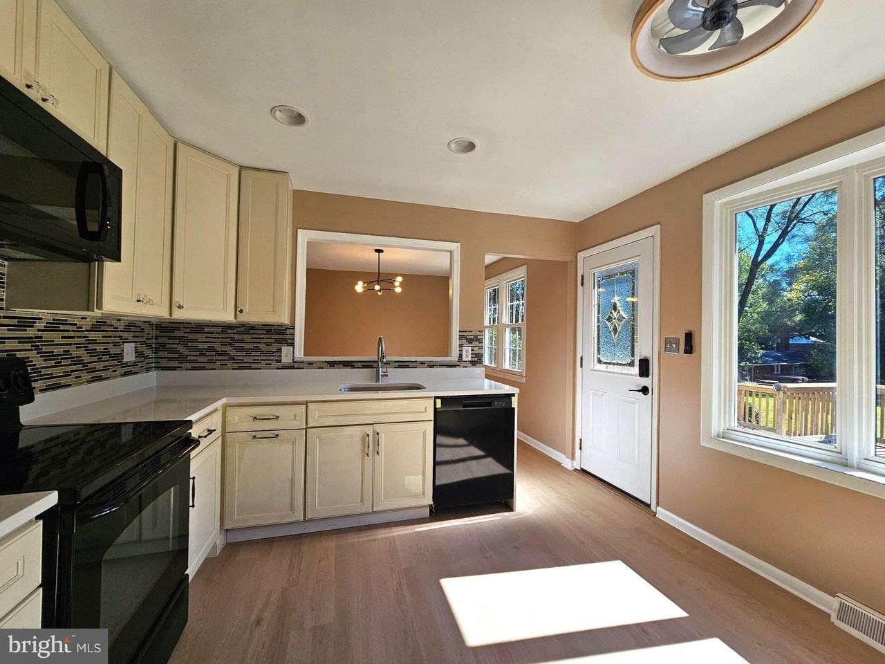 9905 Frederick Rd - Photo 3 of 39