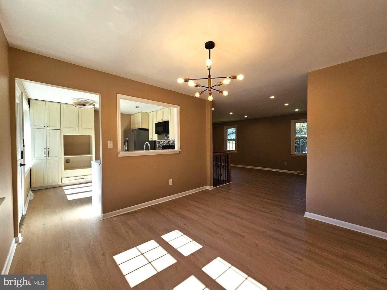 9905 Frederick Rd - Photo 5 of 39