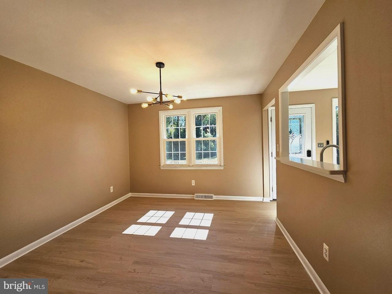 9905 Frederick Rd - Photo 6 of 39