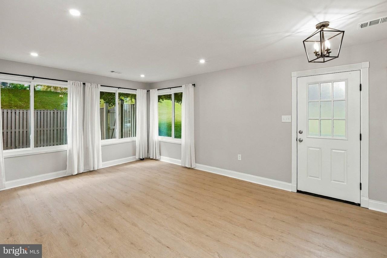 18646 Mustard Seed Ct - Photo 4 of 29