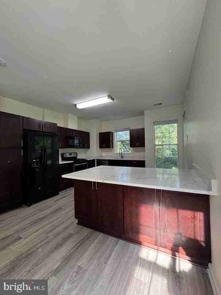 15607 Everglade Ln #B203 - Photo 2 of 11