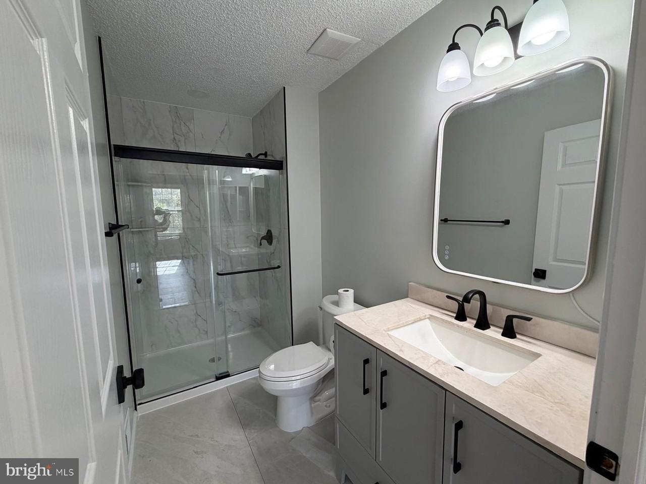 20 Kite Ct - Photo 2 of 24