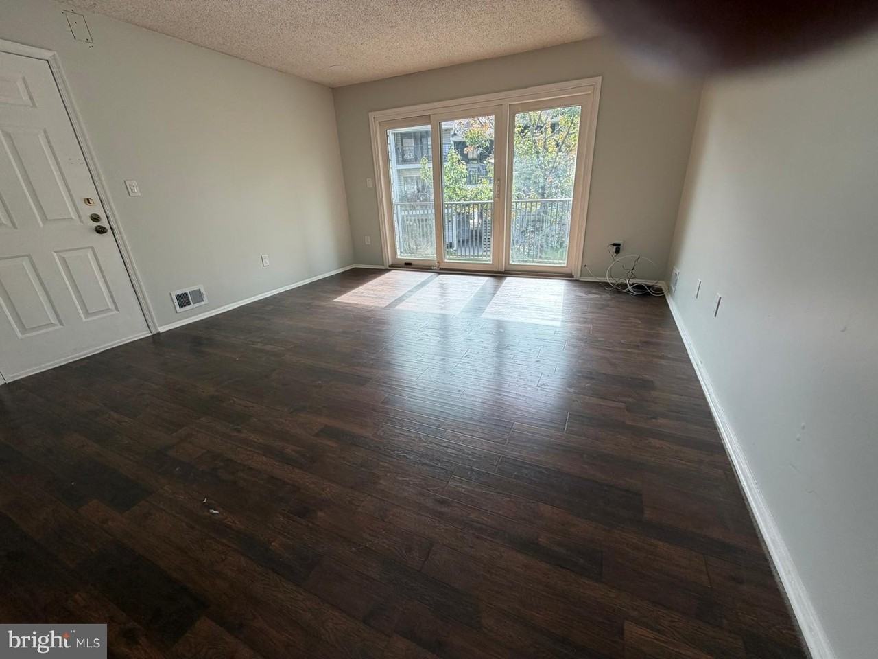 20 Kite Ct - Photo 6 of 24