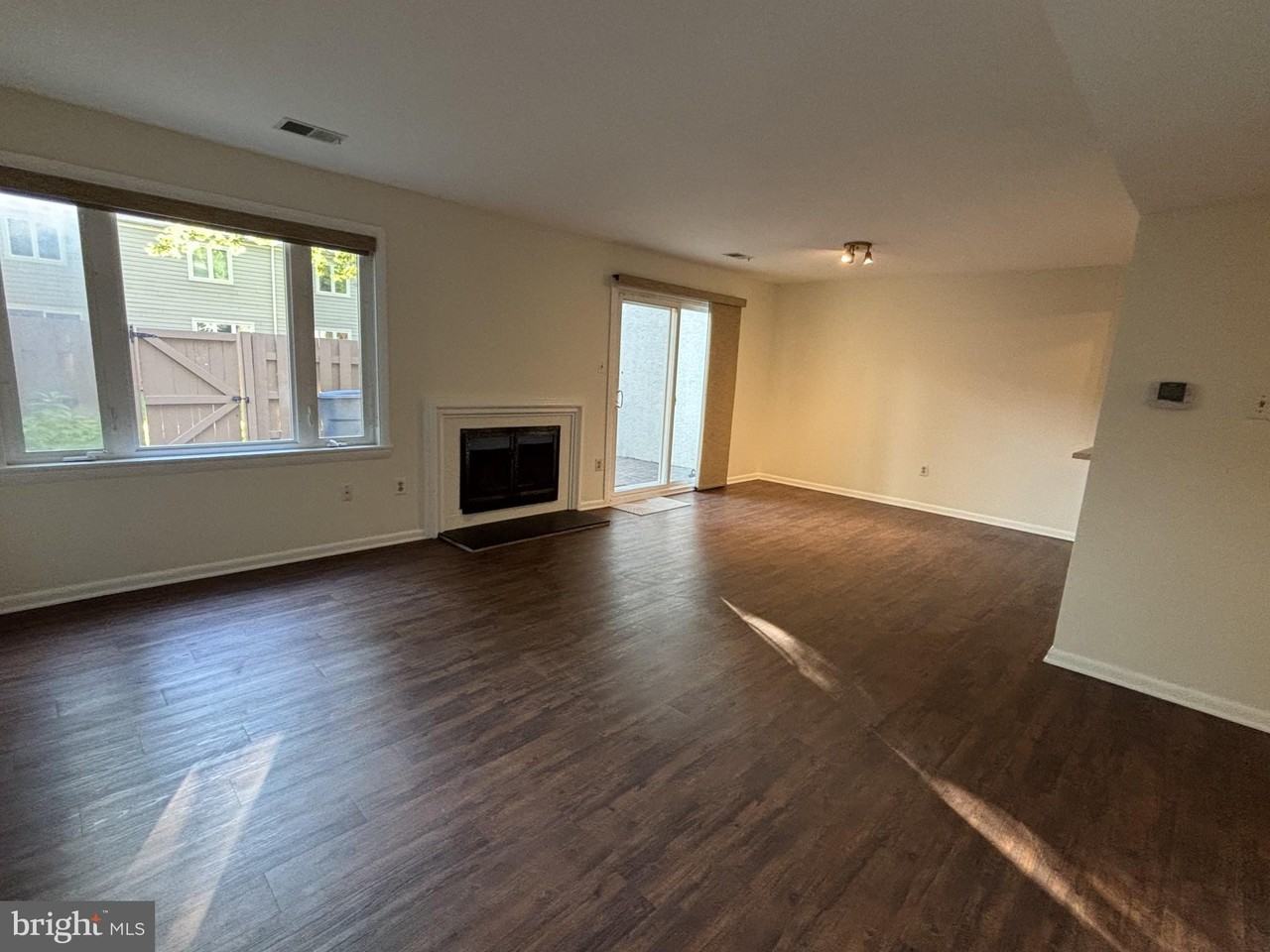 502 Portsmouth Ct - Photo 6 of 19