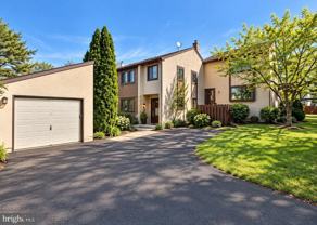 110 Palace Ct - Photo 1 of 1