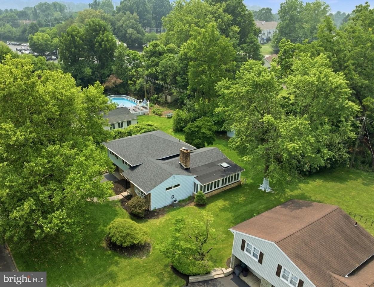 116 Hunter Rd - Photo 4 of 50