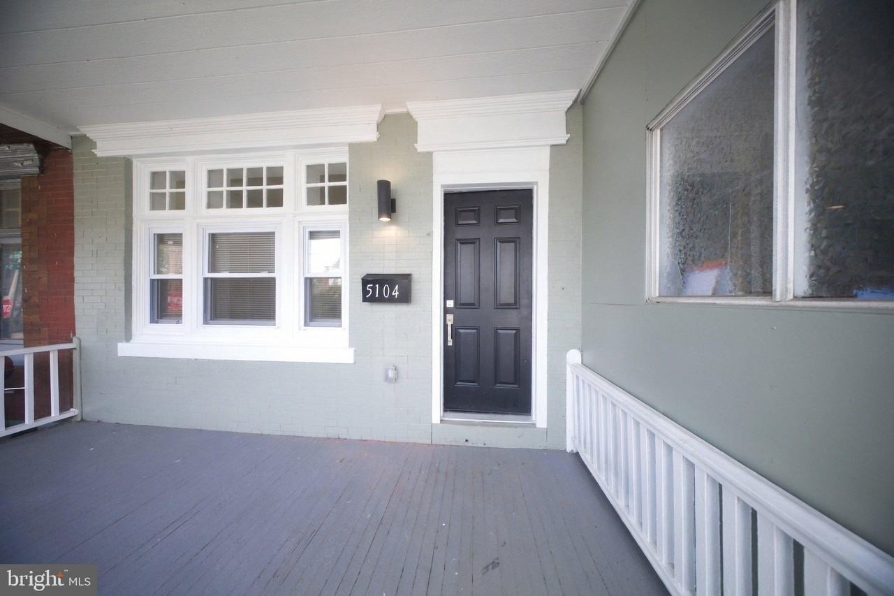 5104 Warrington Ave - Photo 4 of 44