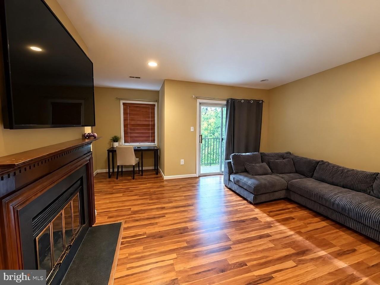 3760B Madison Ln #3760B - Photo 2 of 10