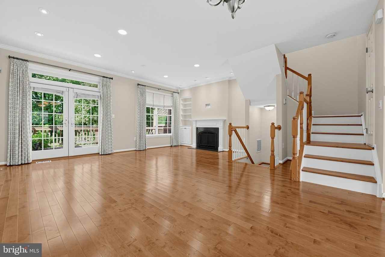 6019 Katelyn Ct - Photo 3 of 33
