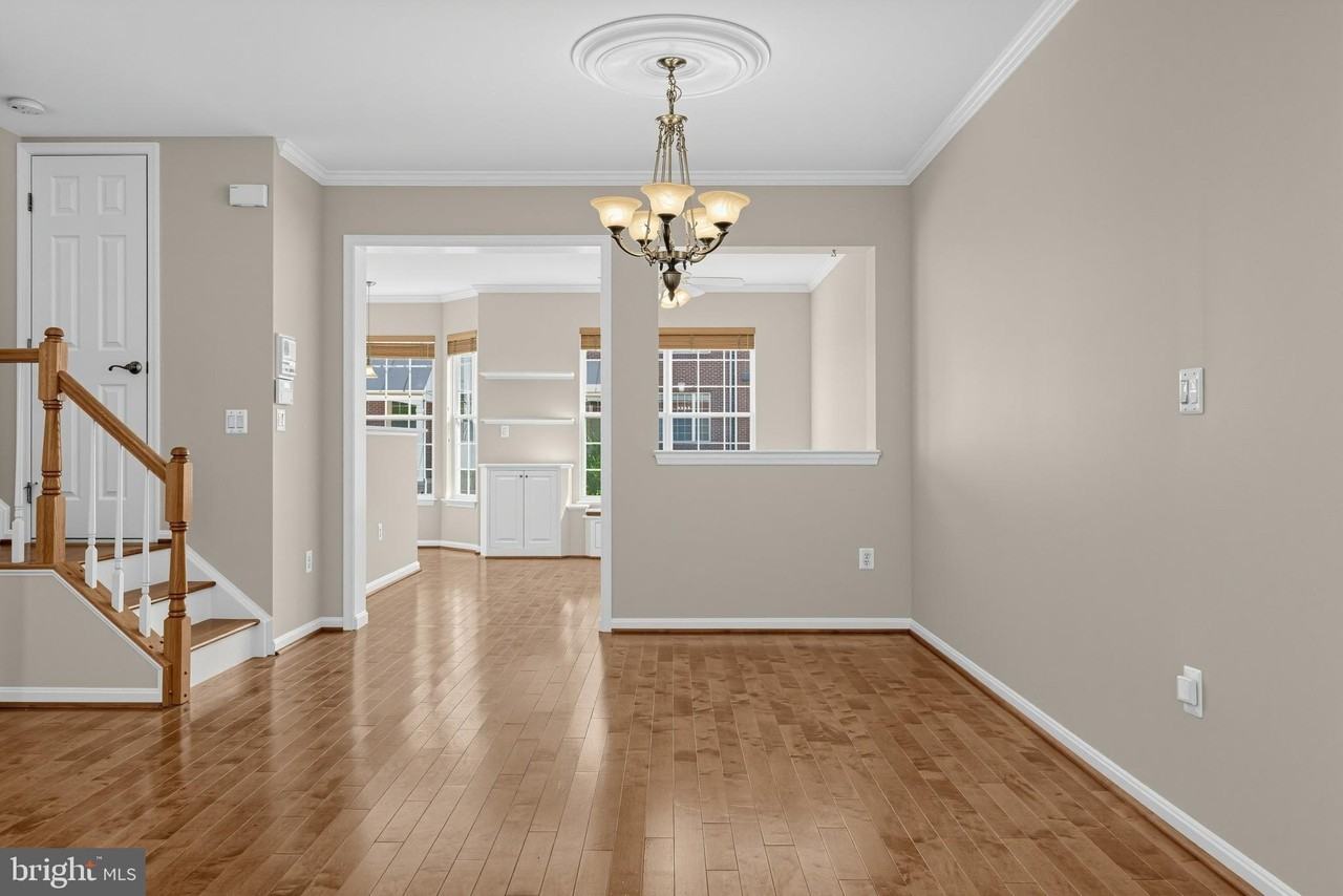6019 Katelyn Ct - Photo 6 of 33