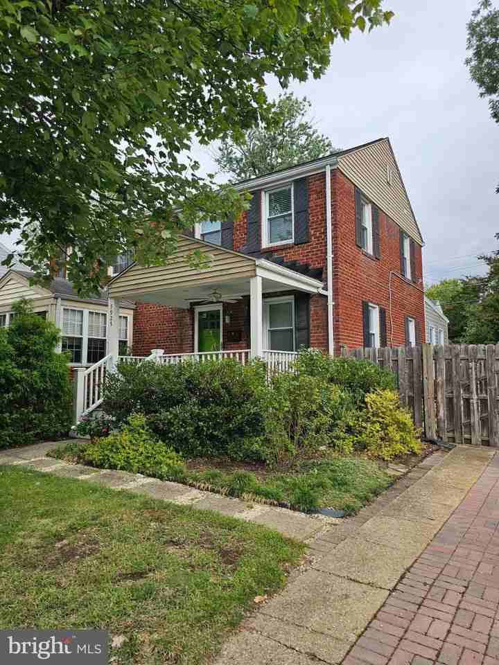 5925 Monticello Rd - Photo 2 of 39
