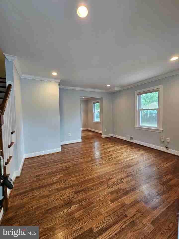 5925 Monticello Rd - Photo 7 of 39