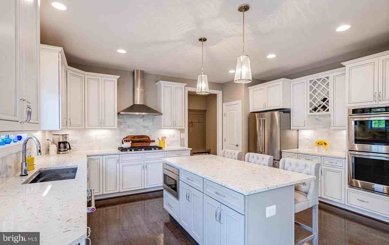116 Madison Ridge Ln - Photo 3 of 36