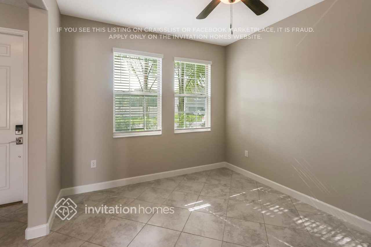 11445 Chilly Water Ct - Photo 5 of 36