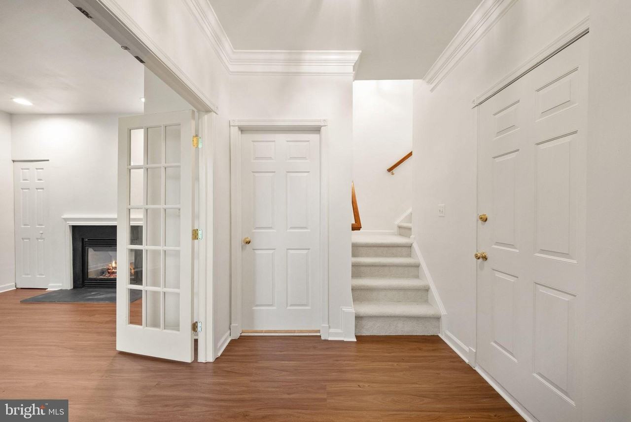 20423 Trails End Ter - Photo 3 of 42