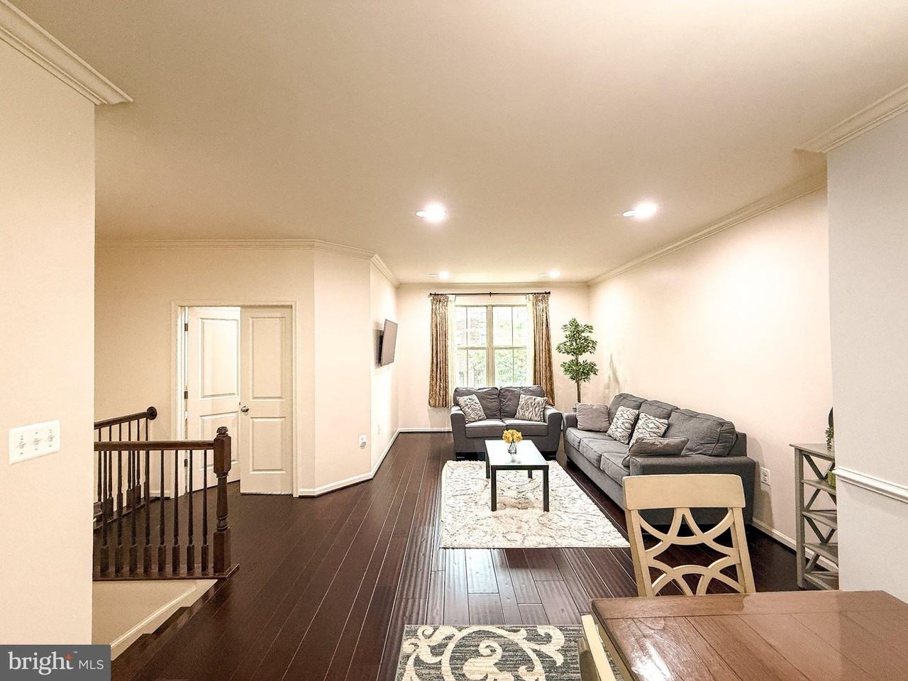 23687 Sailfish Sq - Photo 3 of 40