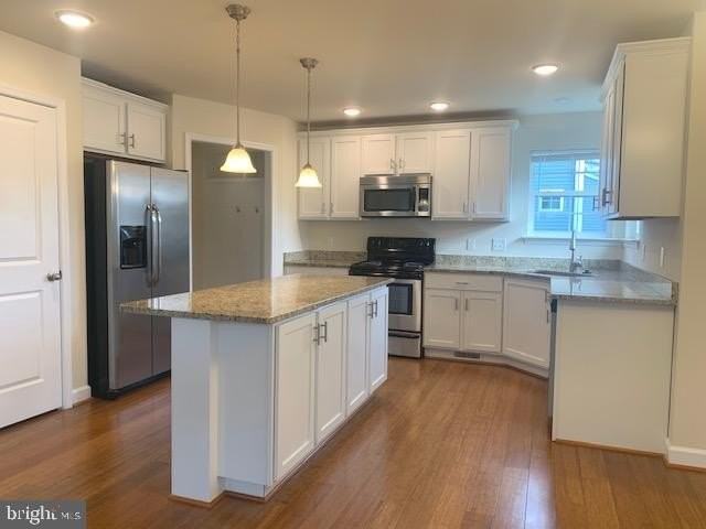 6918 Lunette Ln - Photo 5 of 15