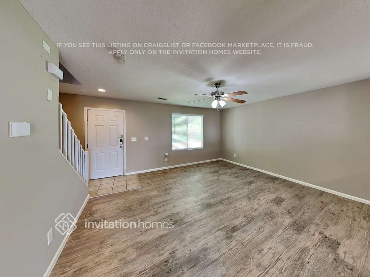 1465 Hummingbird Cir - Photo 4 of 21