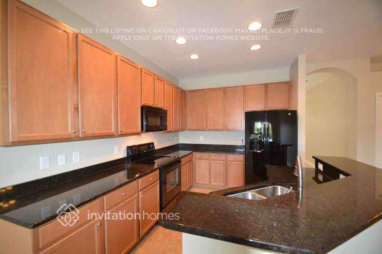 7935 113th Avenue Cir E - Photo 6 of 20