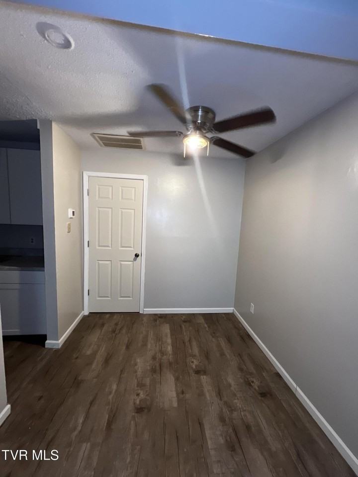 1419 Colony Park Dr #16 - Photo 4 of 38