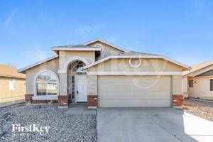 featured image of 441 S Luther