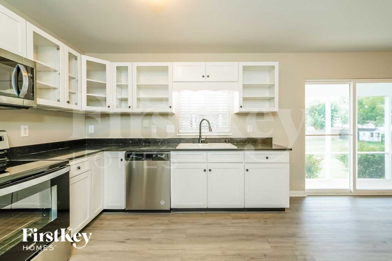 11457 Perkins St - Photo 6 of 15