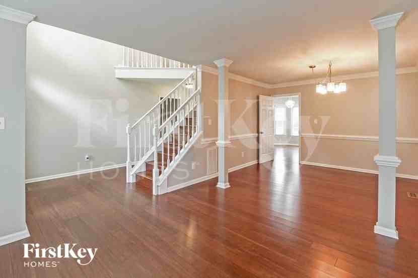 4898 Chimney Springs Dr - Photo 2 of 15