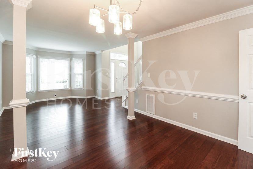4898 Chimney Springs Dr - Photo 4 of 15