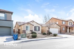 2425 Manchester Bay Ave - Photo 1 of 1