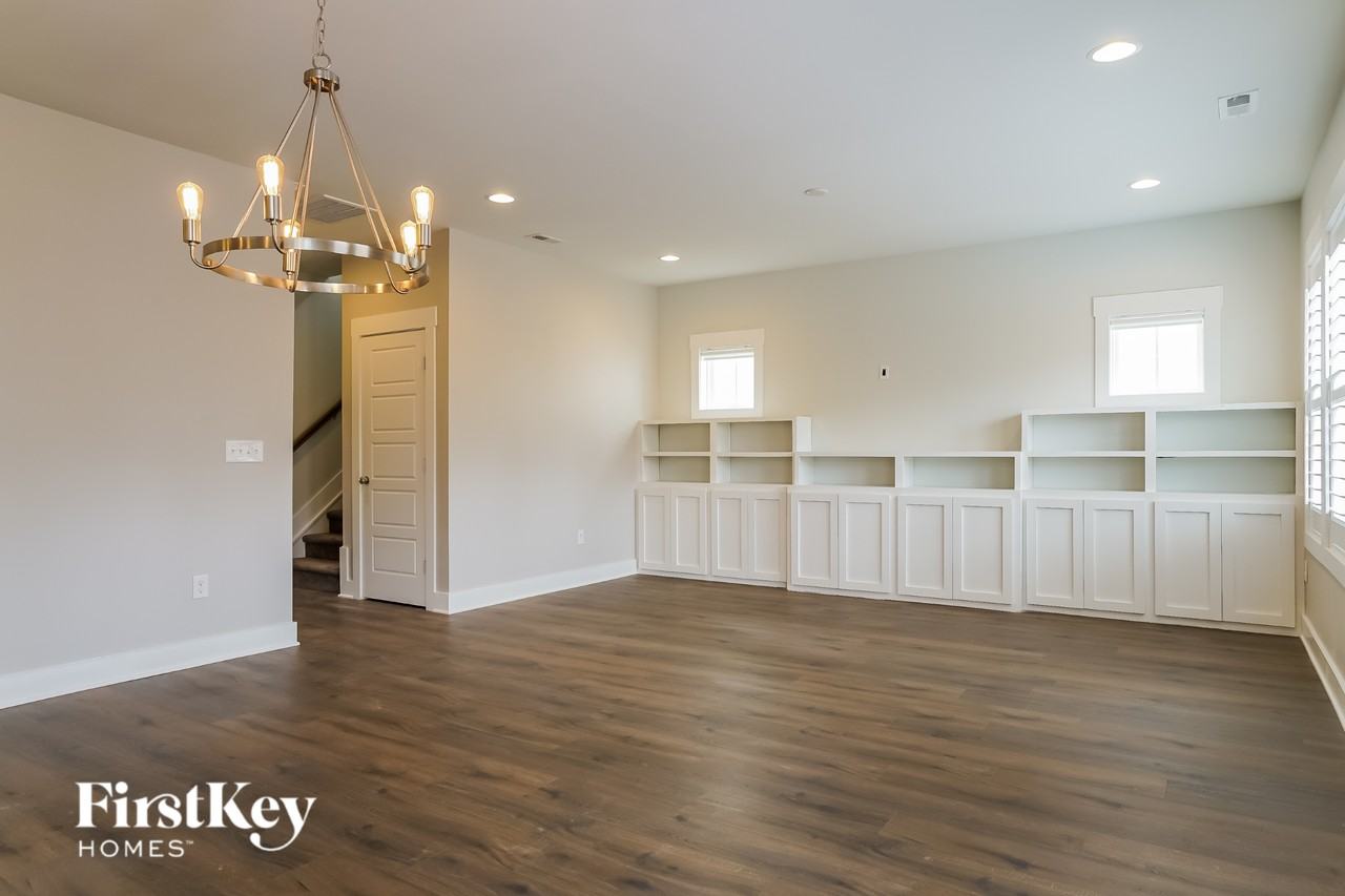 505 Midnight Moon Dr - Photo 5 of 15