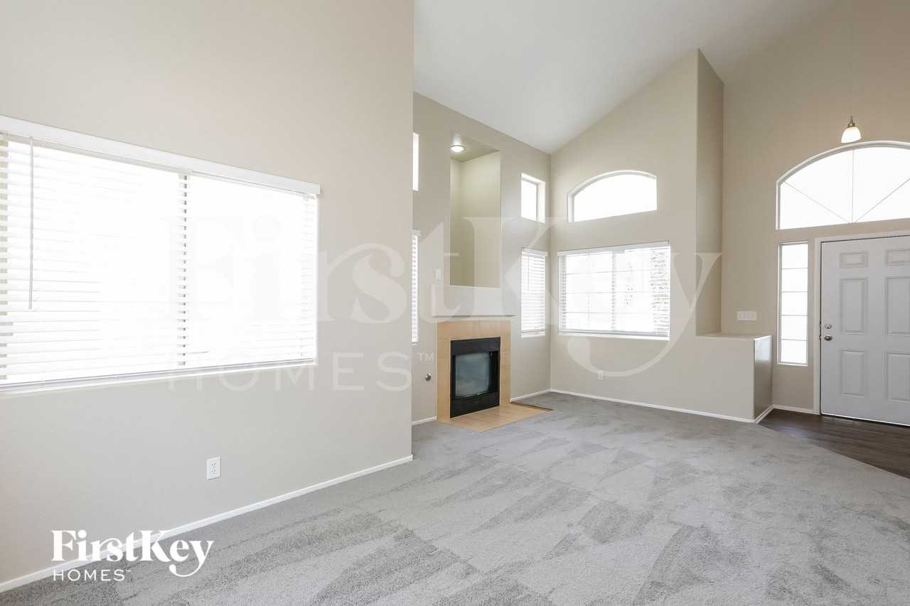 6721 Rancho Santa Fe Dr - Photo 4 of 15