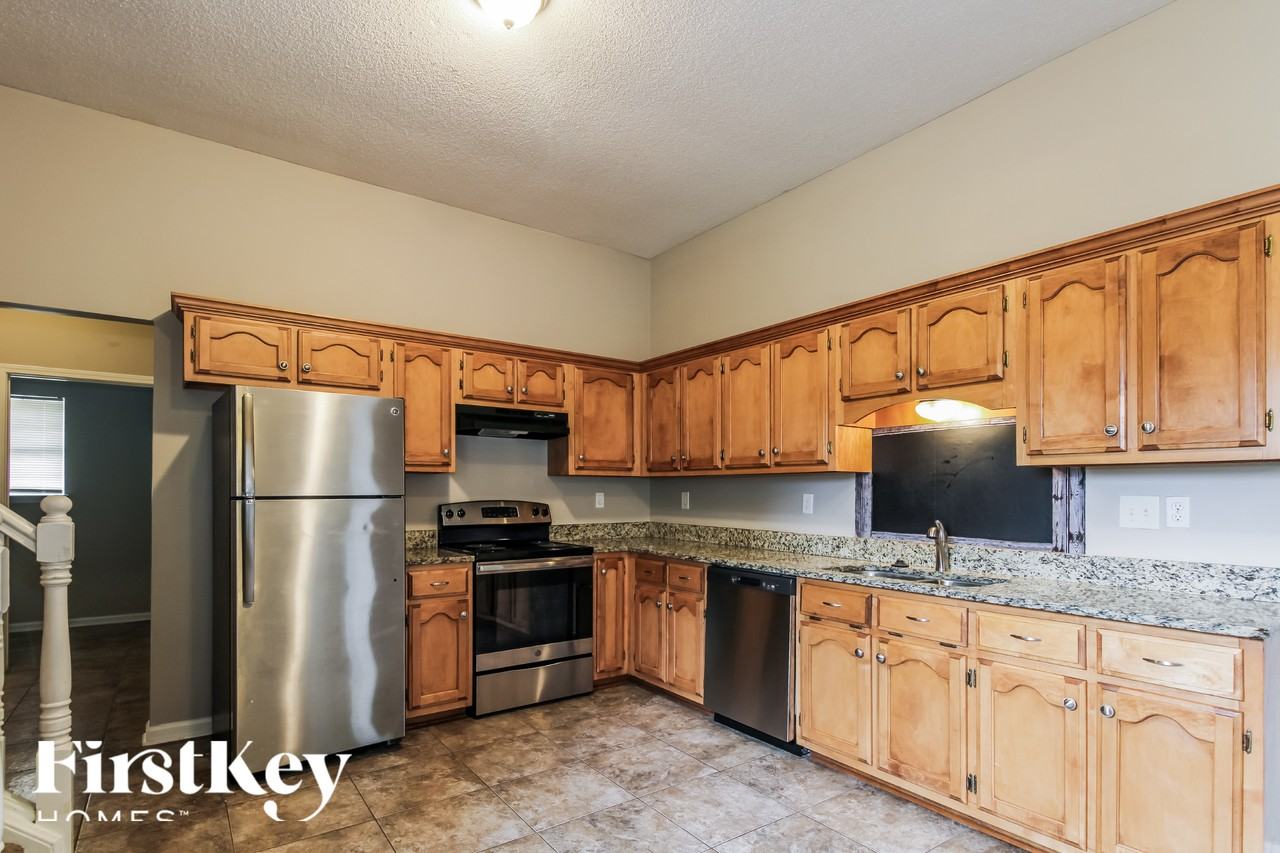 9143 Gavin Dr - Photo 5 of 16