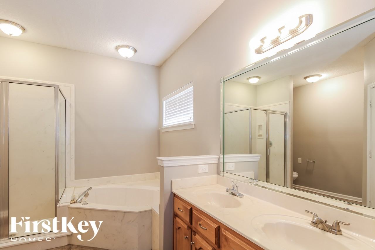 9143 Gavin Dr - Photo 7 of 16