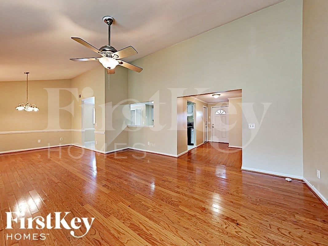 7209 Brigmore Dr - Photo 2 of 13
