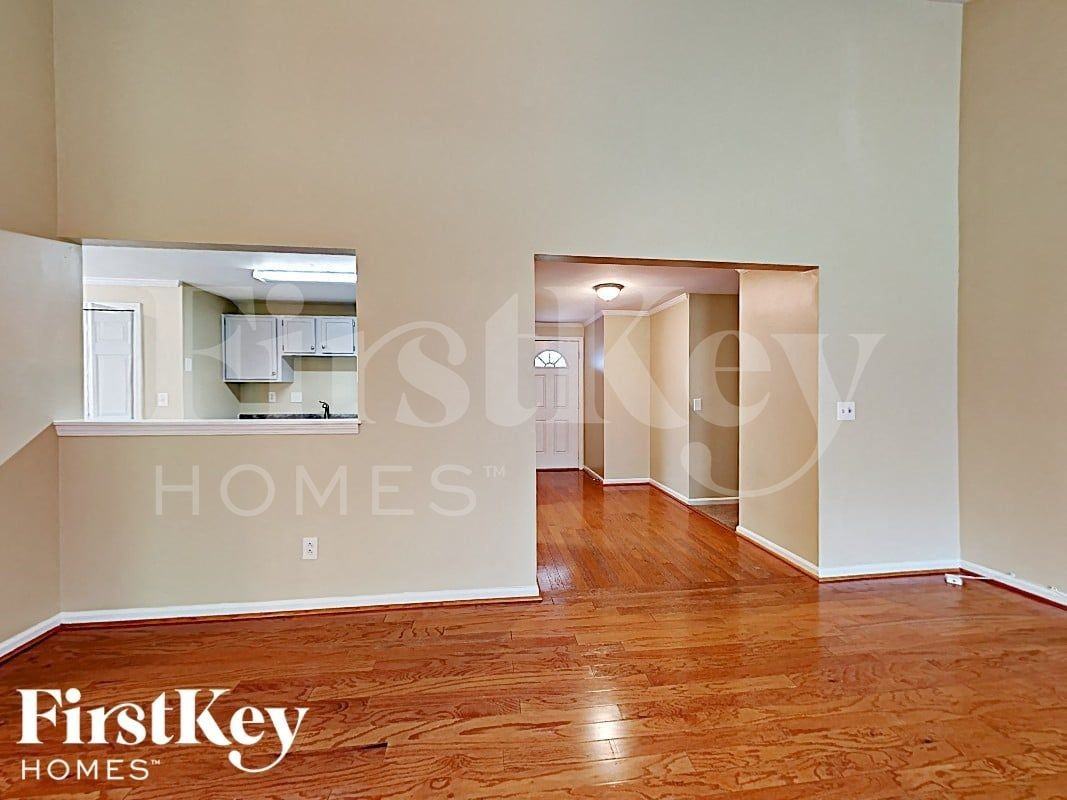 7209 Brigmore Dr - Photo 5 of 13